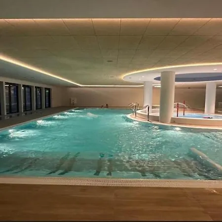 Comfortable Near The Sea,